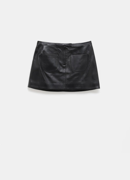 Minifalda de piel con bolsillos