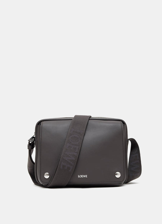 Bolso Pebble Messenger mediano para hombre