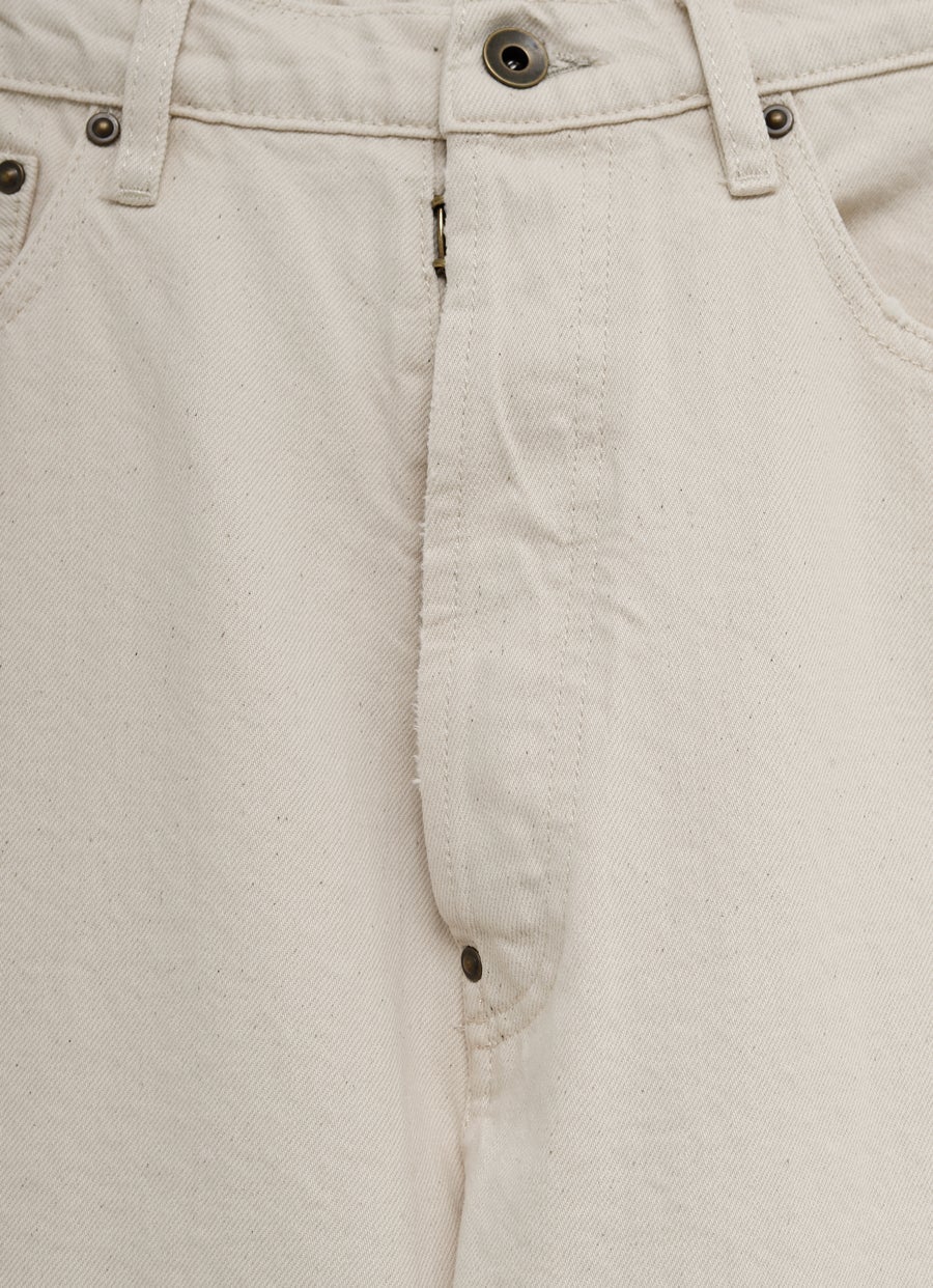 Vaqueros con hebilla trasera