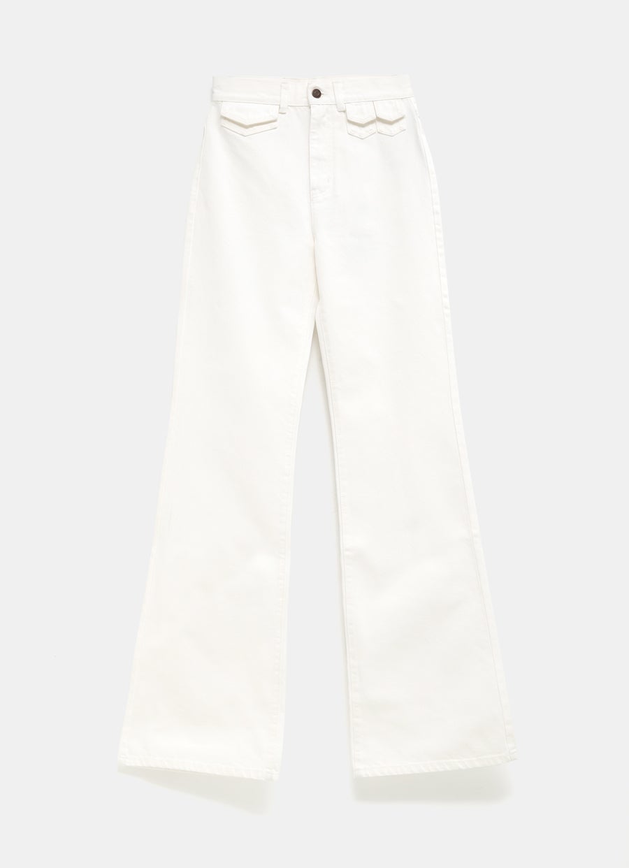 Vaqueros acampanados de talle alto