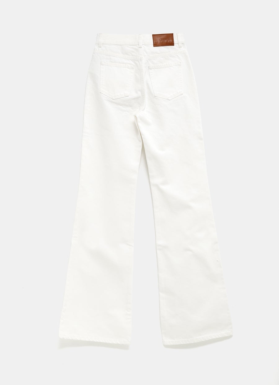 Vaqueros acampanados de talle alto