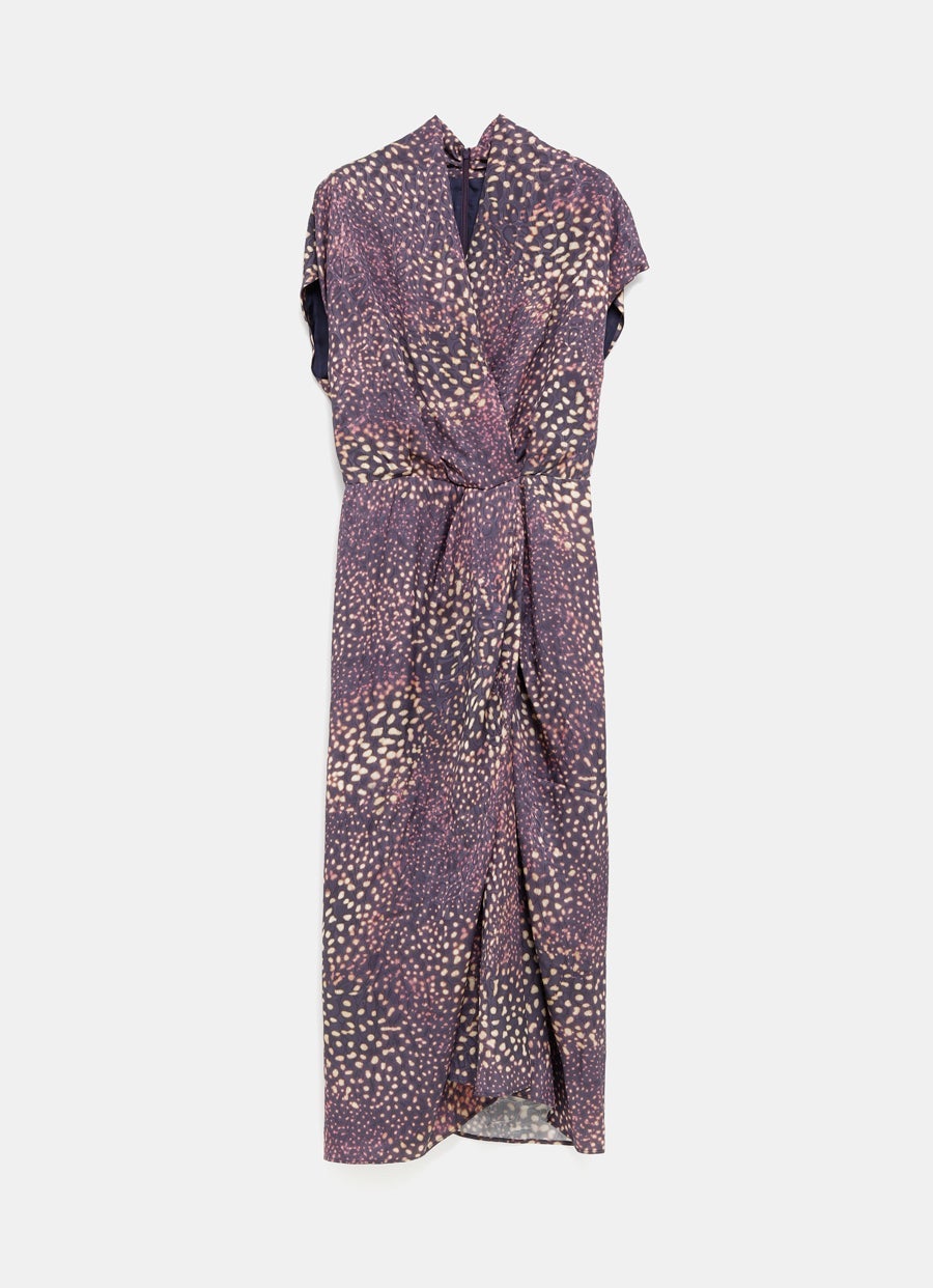 Vestido con detalle drapeado