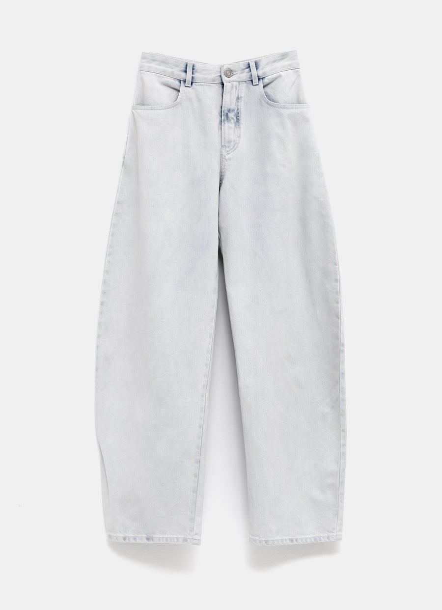 Pantalón vaquero de corte curvo