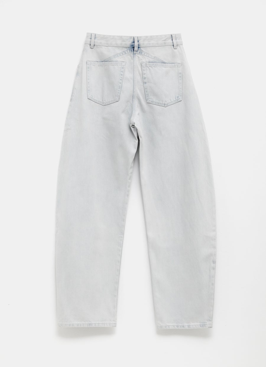 Pantalón vaquero de corte curvo