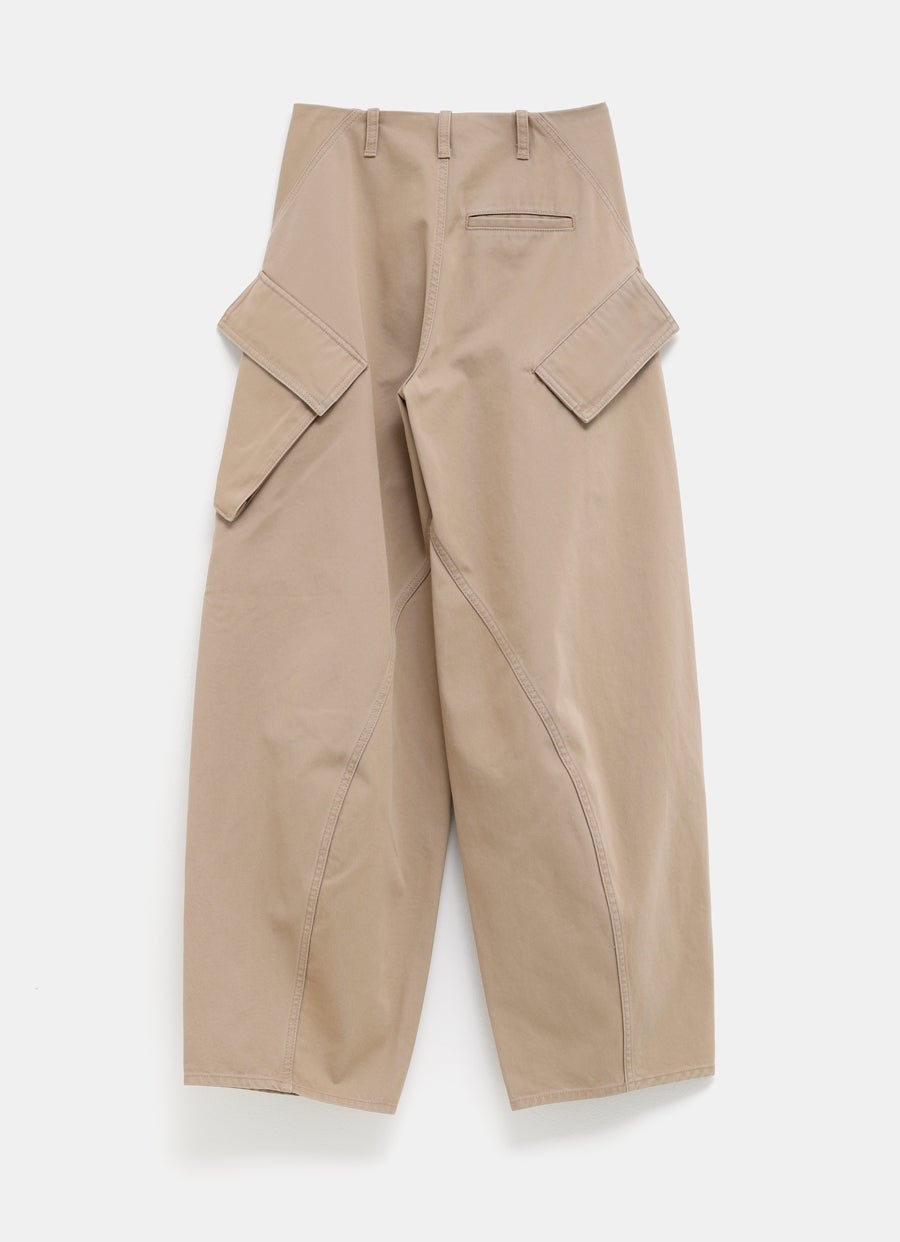 Pantalón cargo de corte curvo