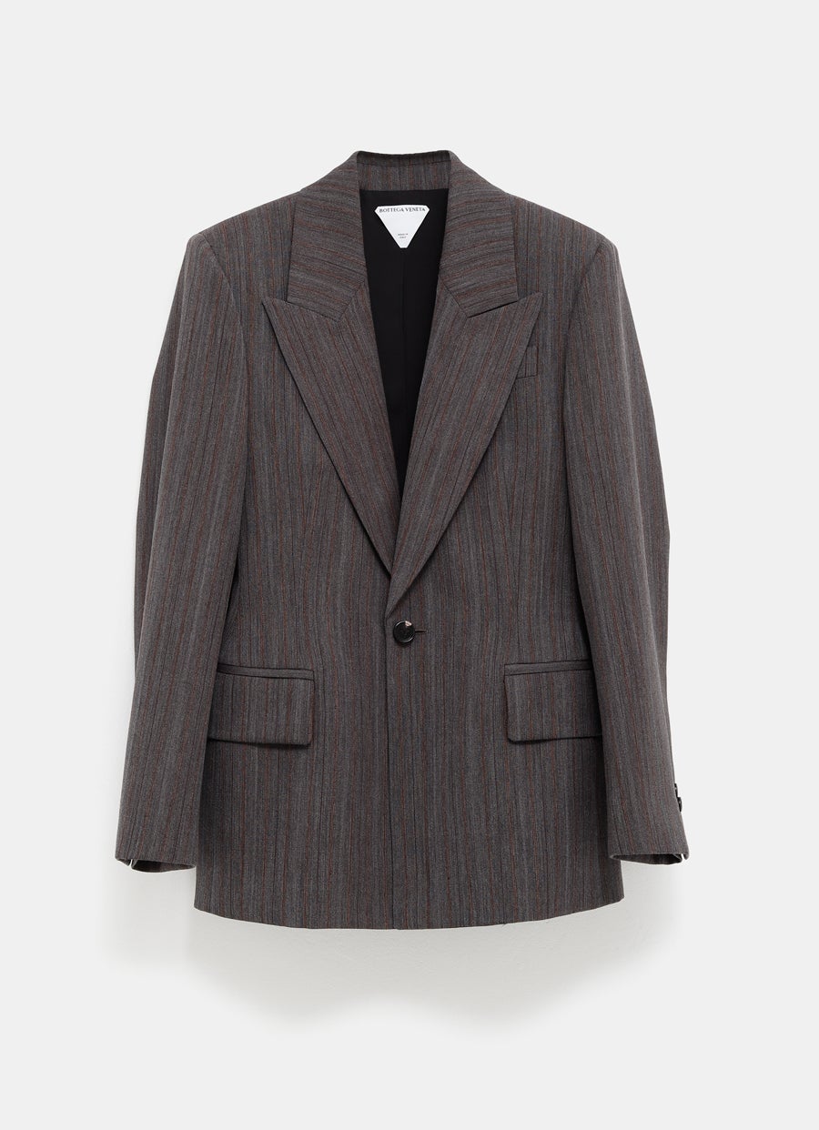 Chaqueta de lana con rayas discretas