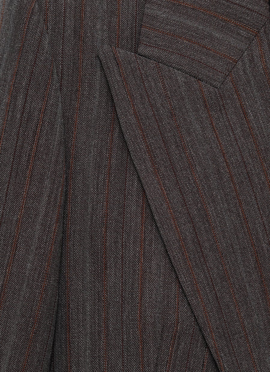 Chaqueta de lana con rayas discretas