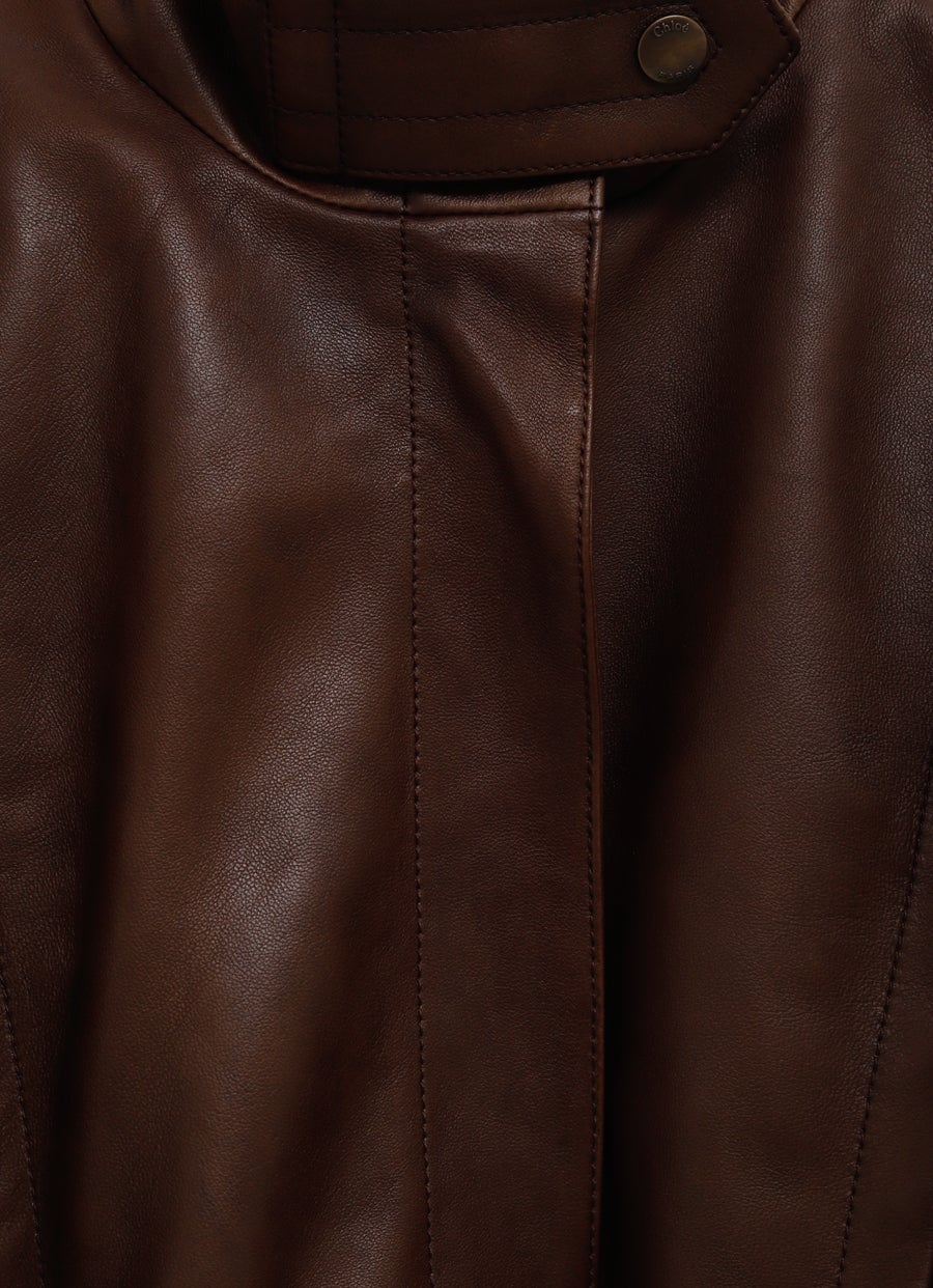 Chaqueta corta con mangas de pelo