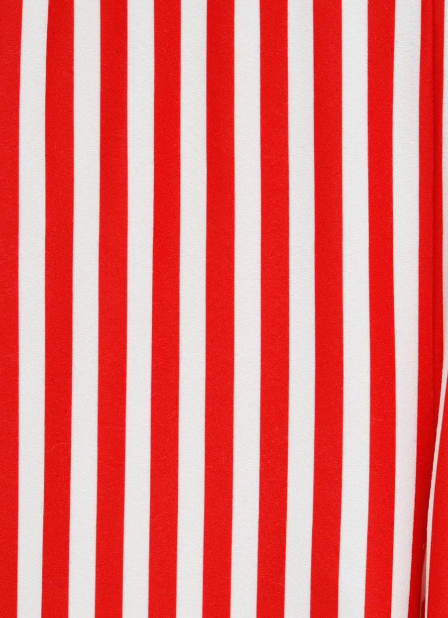 Pantalón corto asimétrico