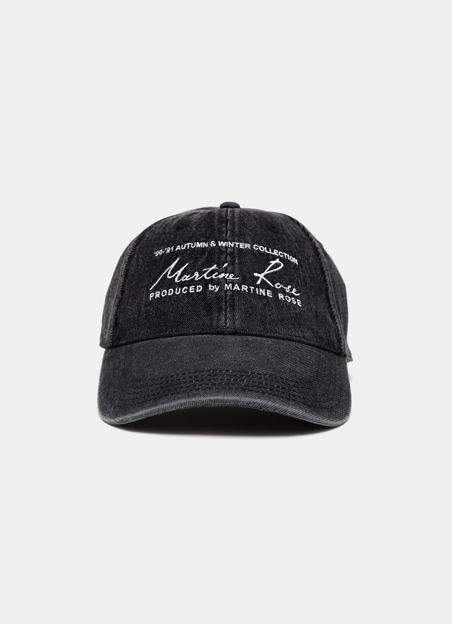 Gorra con logo Script