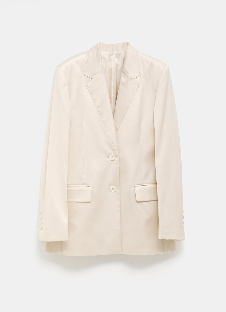 Chaqueta con solapas cosidas