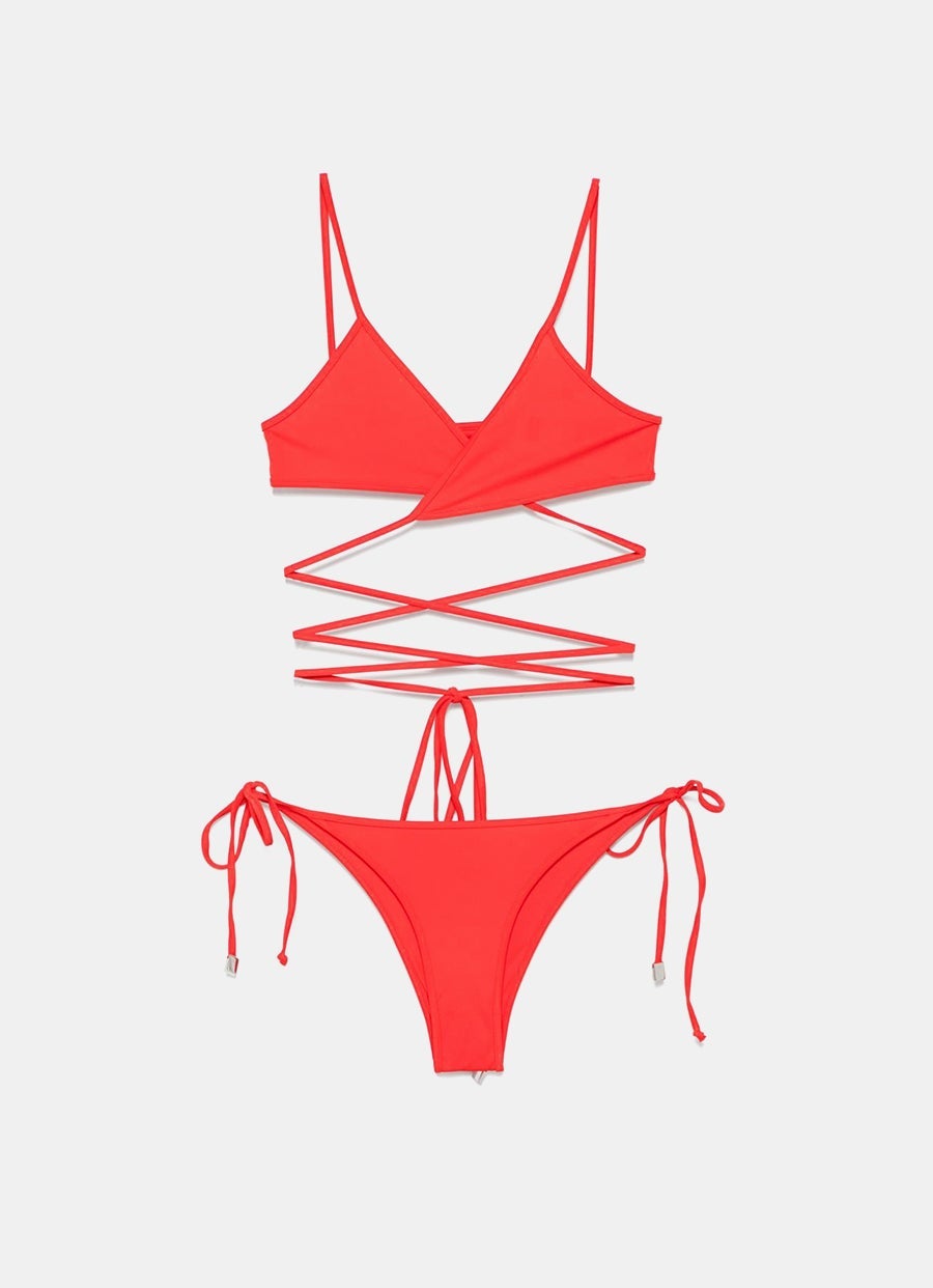 Conjunto de bikini rojo