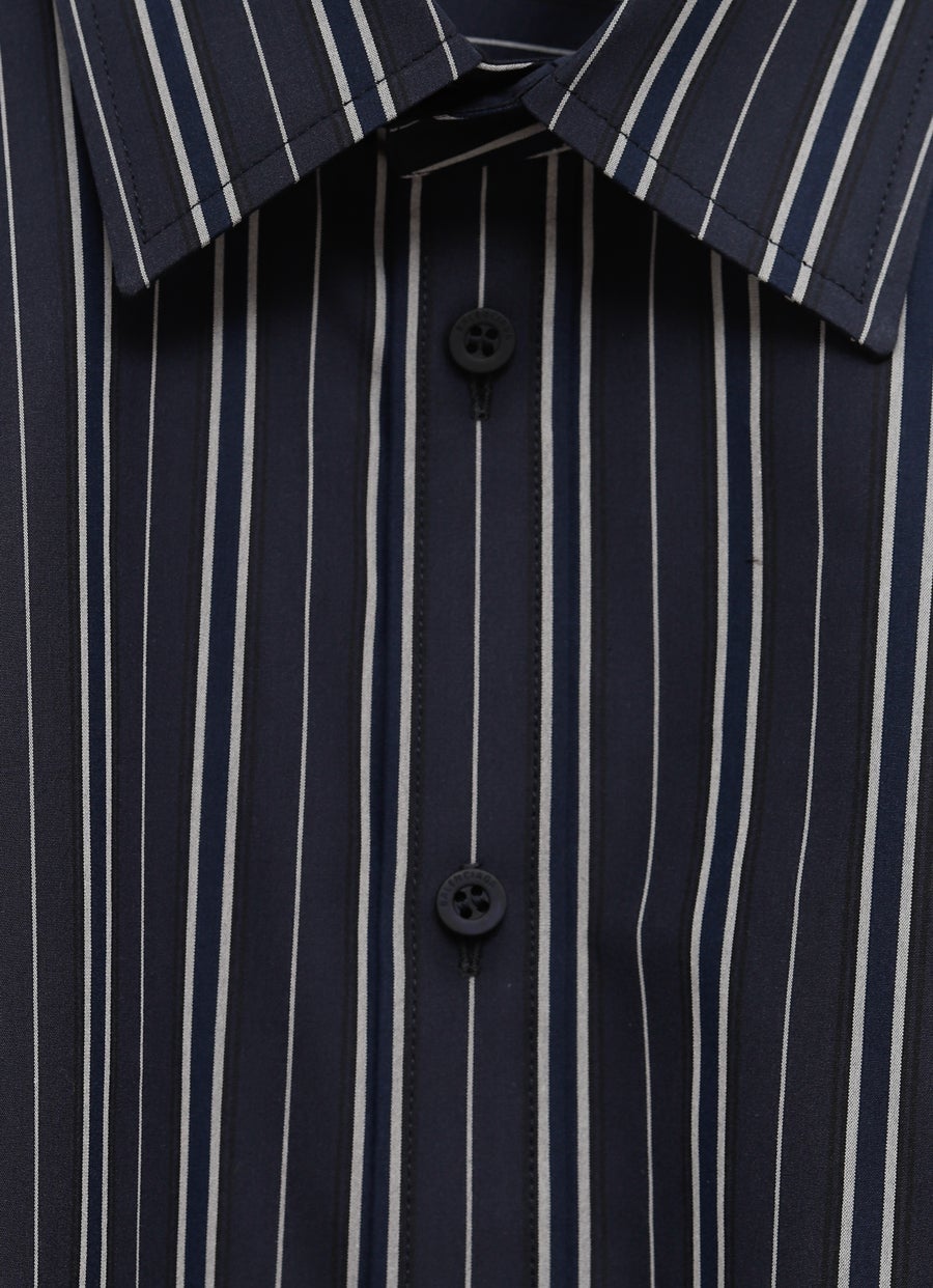 Vestido camisero semi ajustado