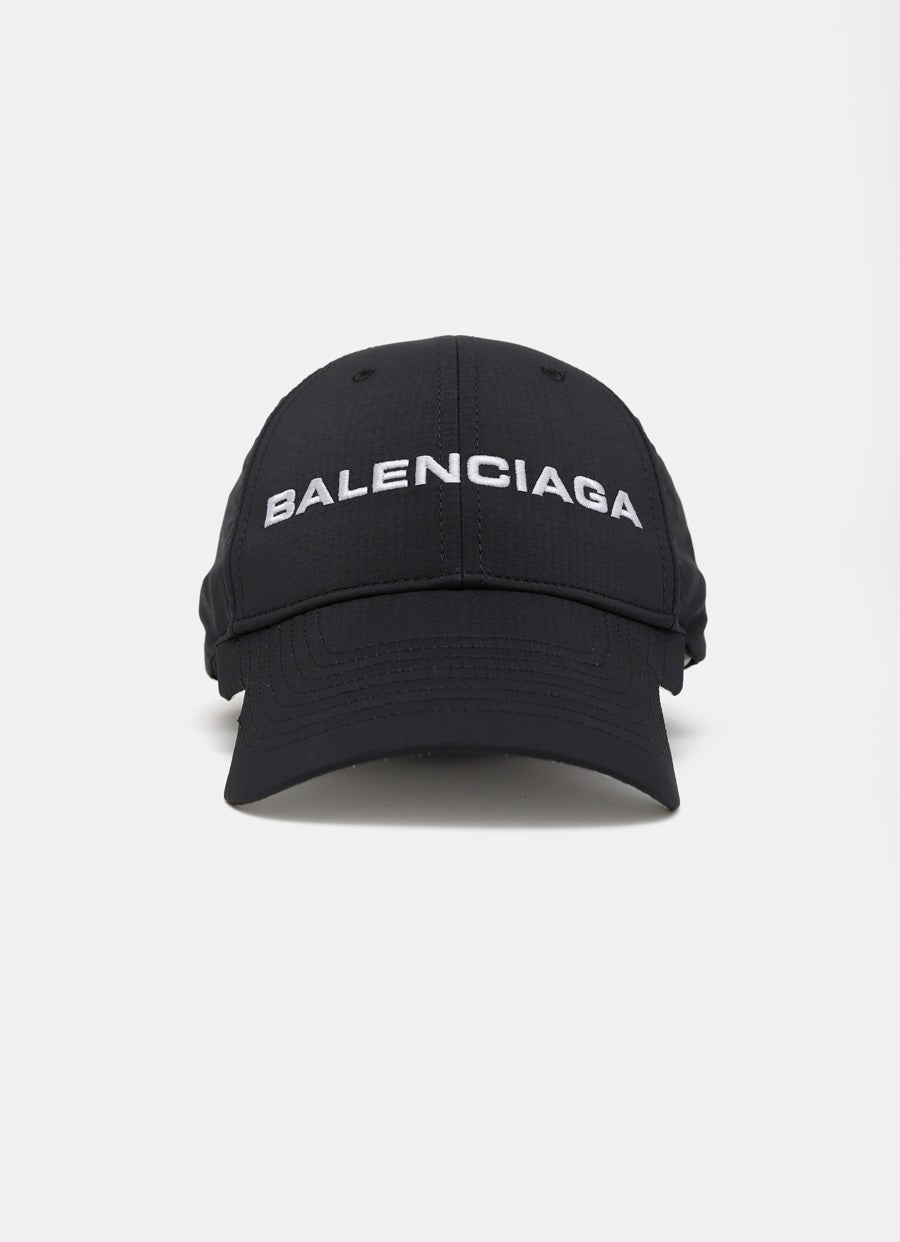 Gorra con logotipo