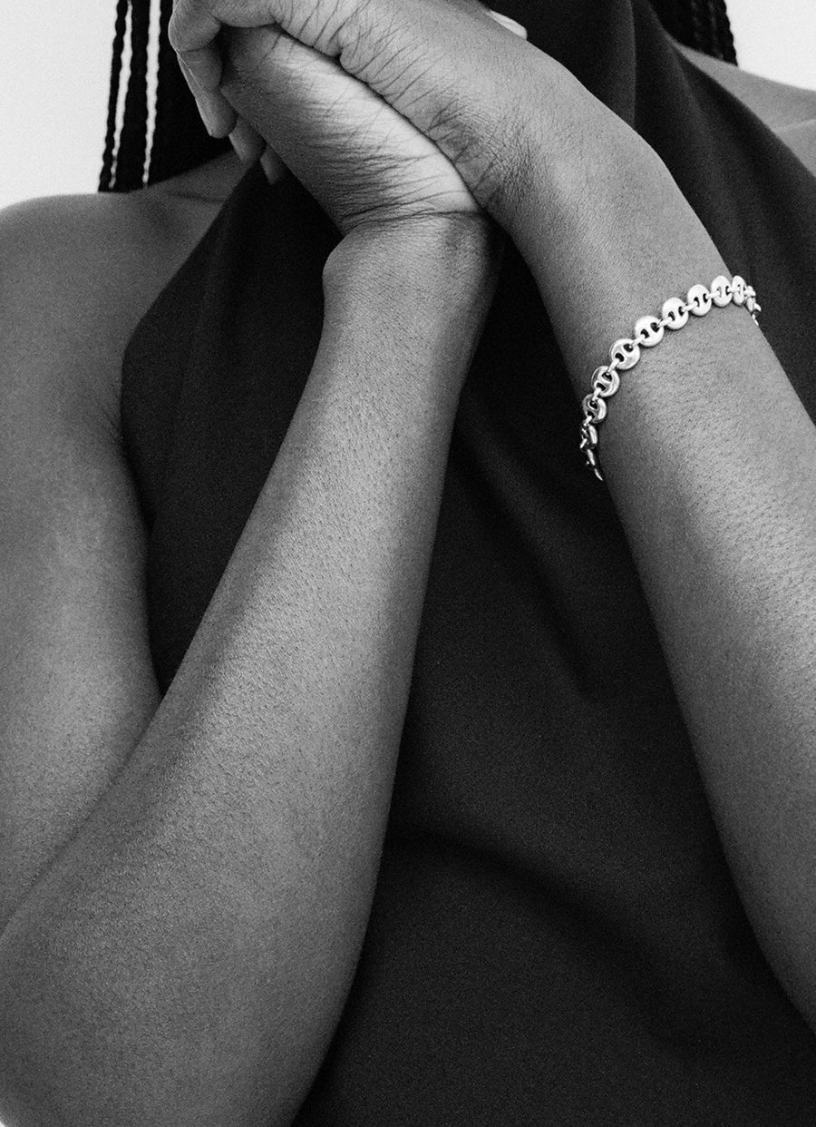 Pulsera de eslabones circulares pequeños