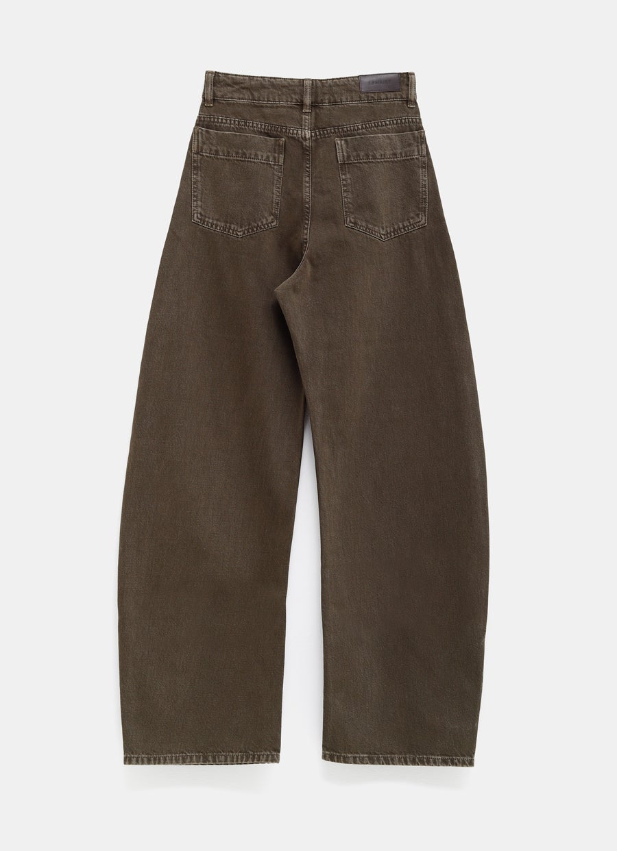 Pantalón de tiro alto con curvas