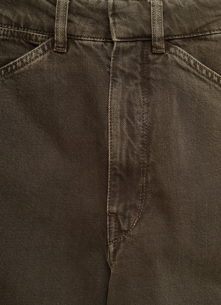 Pantalón de tiro alto con curvas