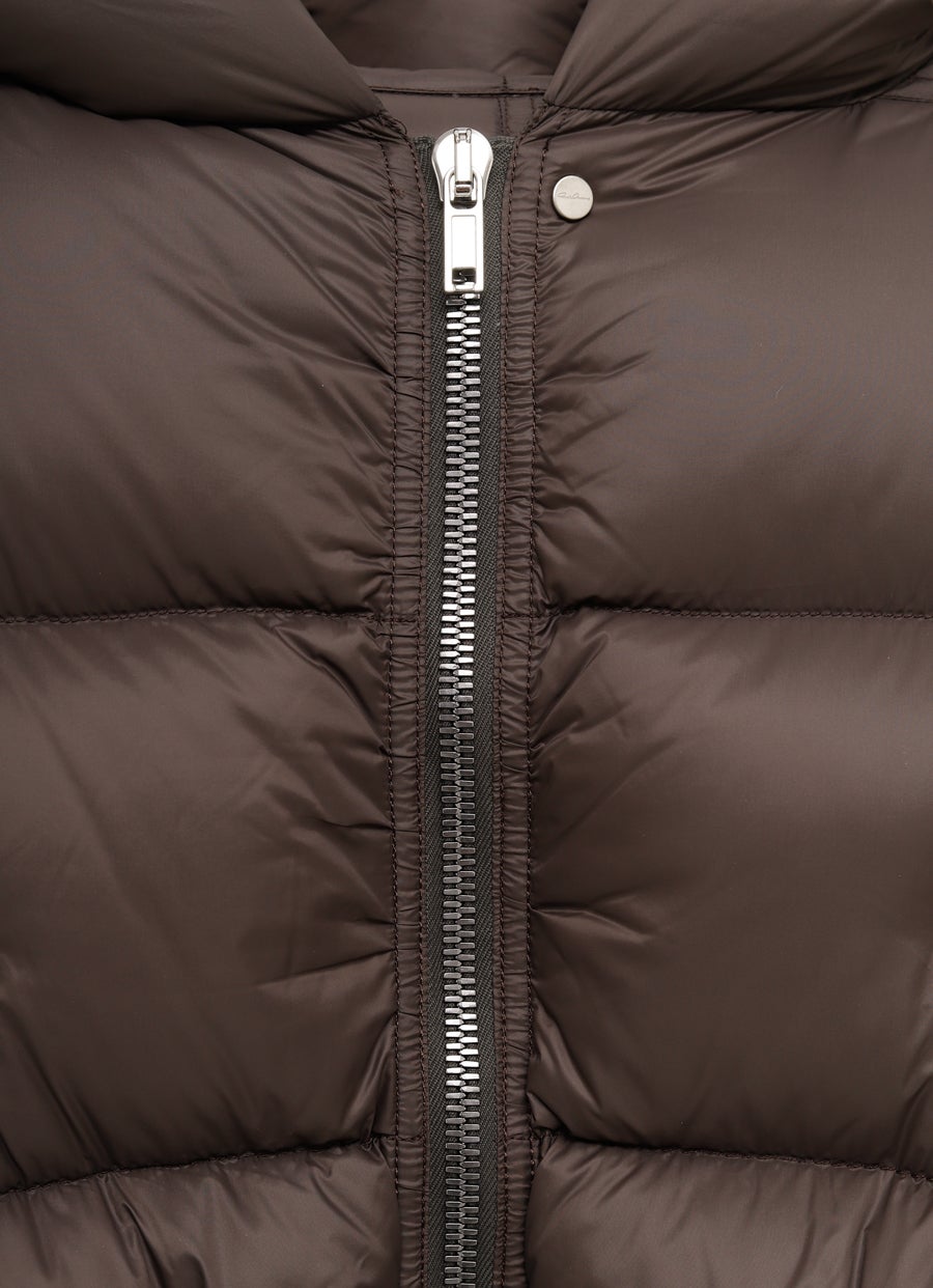 Plumífero con capucha