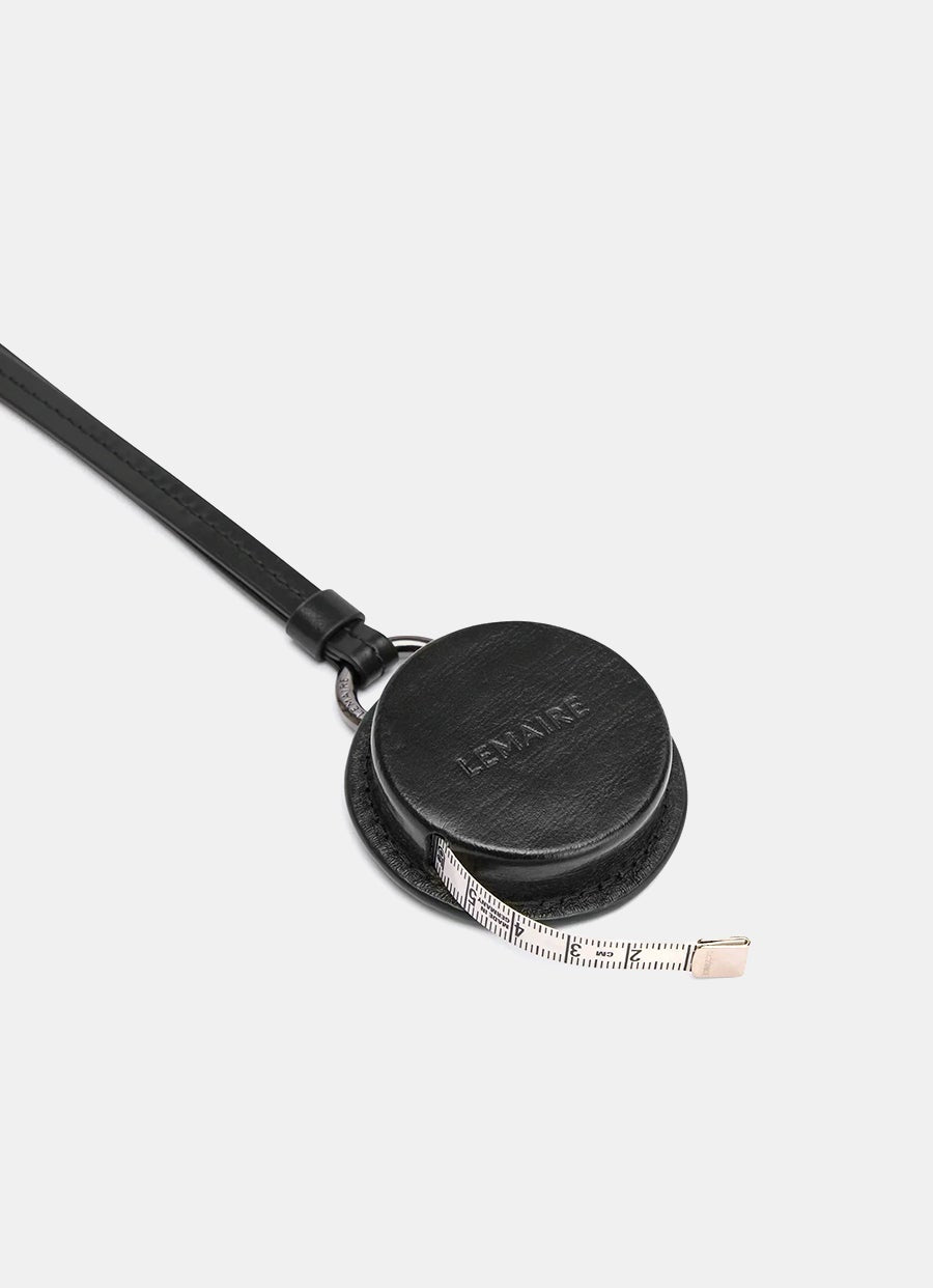 Collar con cinta métrica