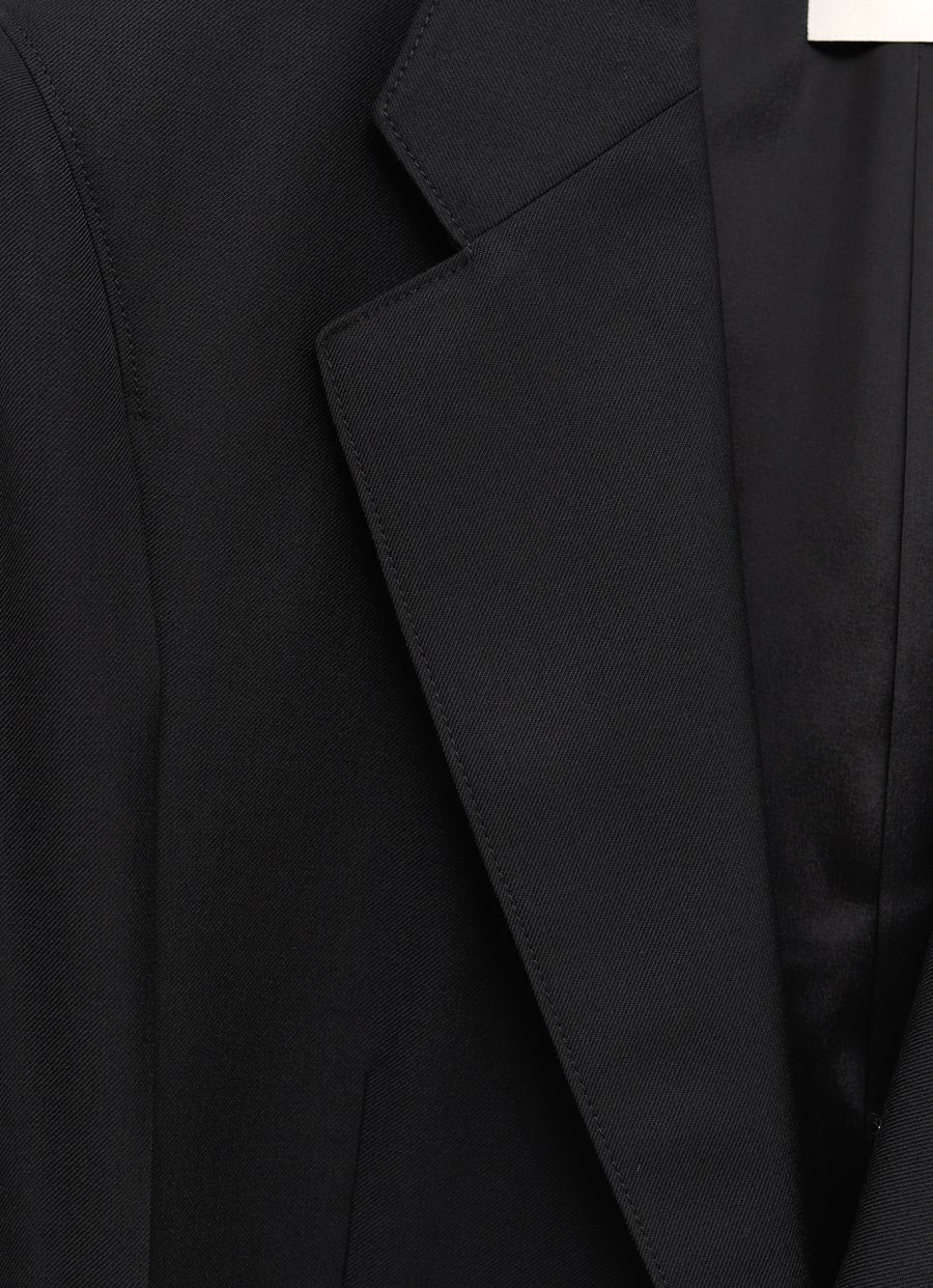 Chaqueta sencilla entallada