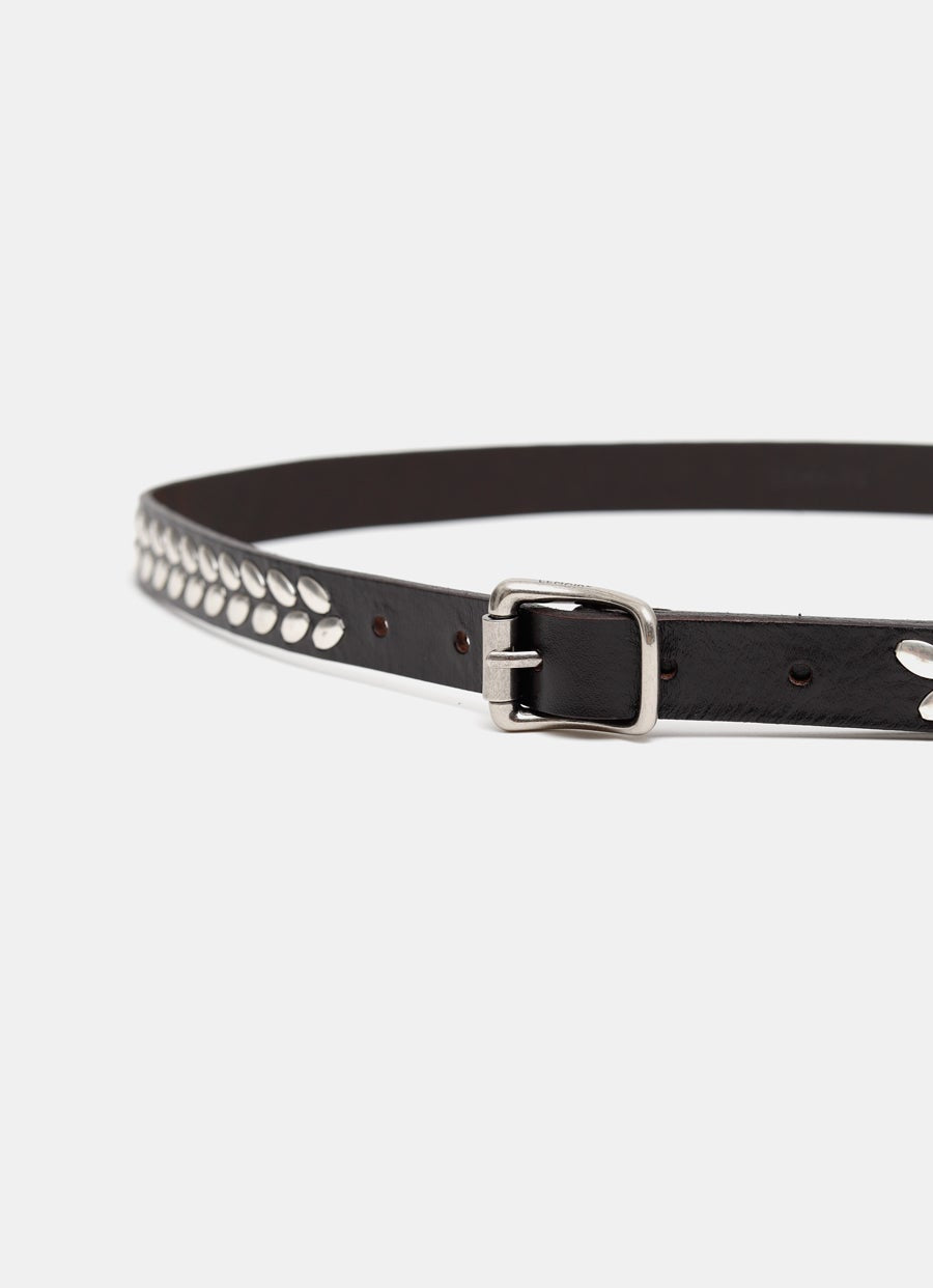 Cinturón con tachuelas