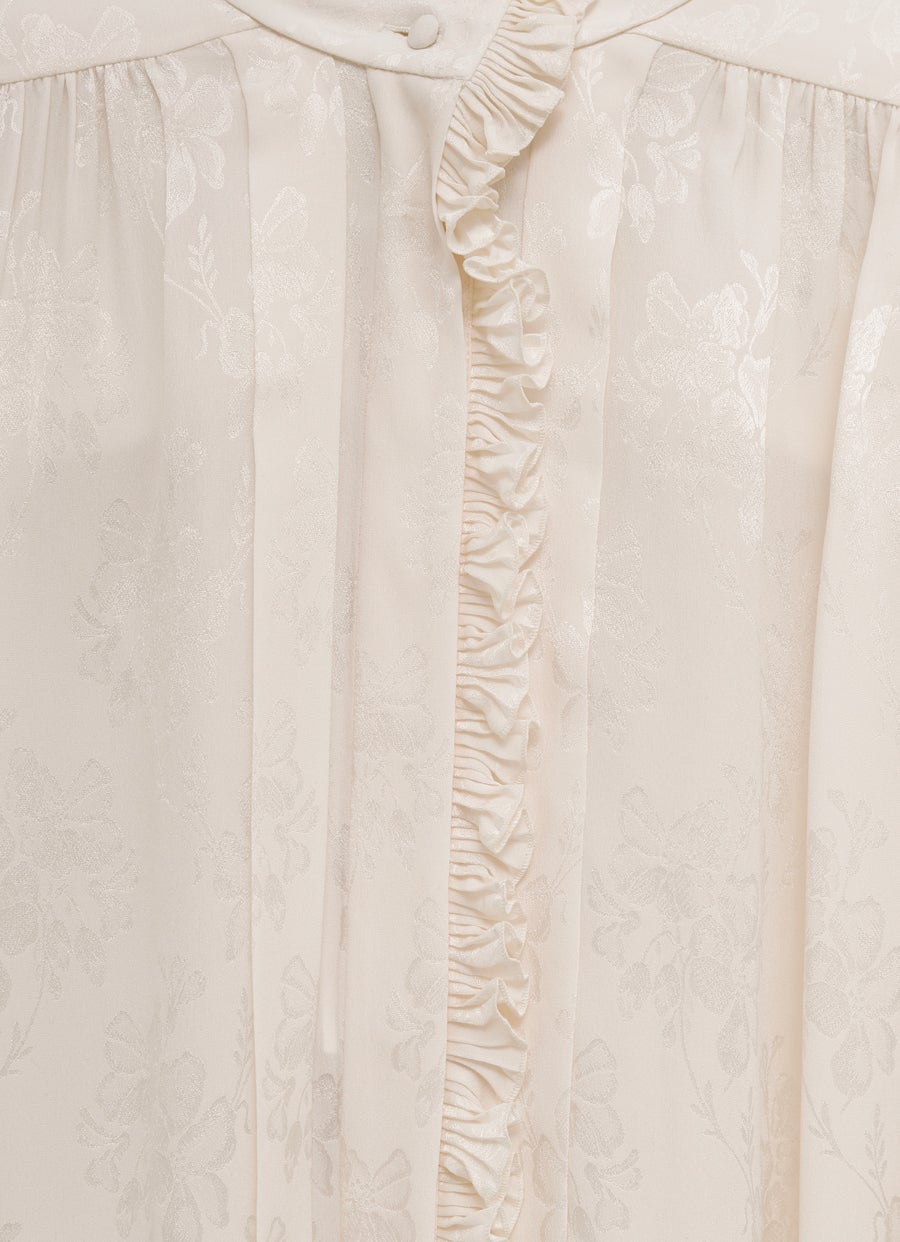 Camisa con cuello alto