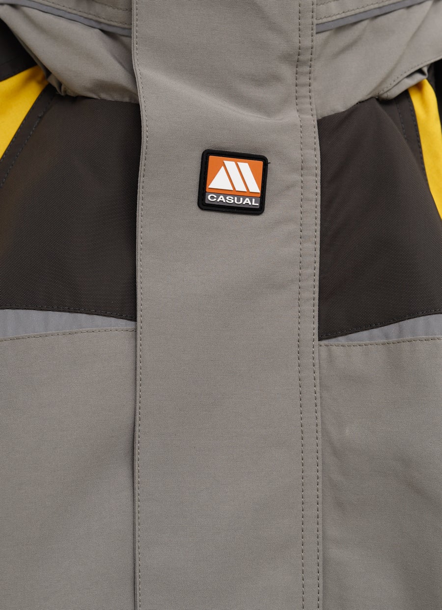 Chaqueta deportiva corta