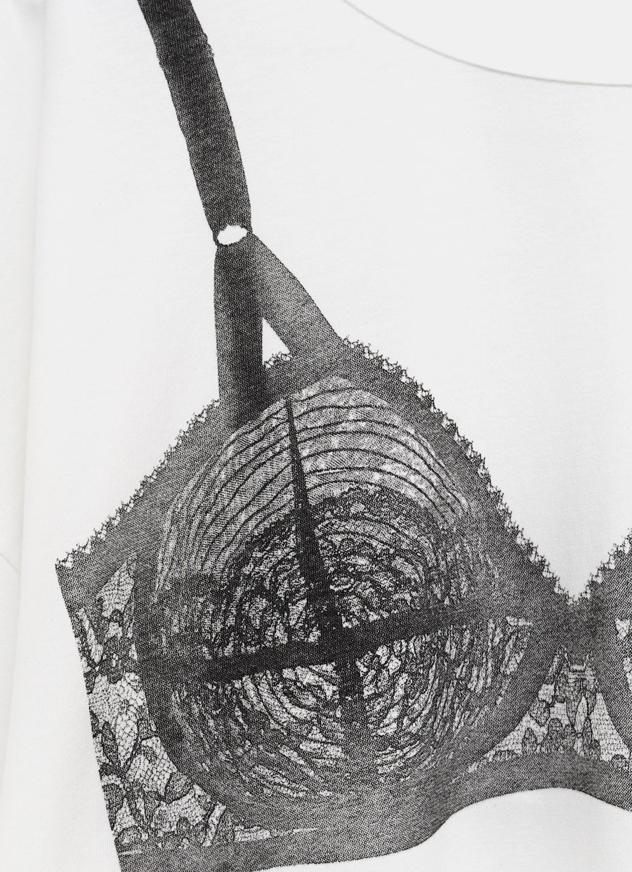 Camiseta oversize con estampado de lencería