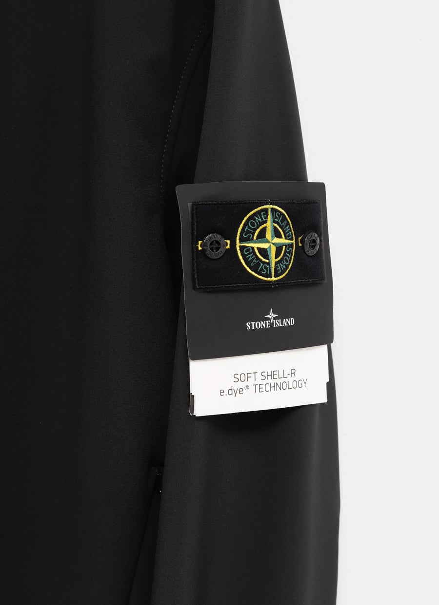 Chaqueta con capucha