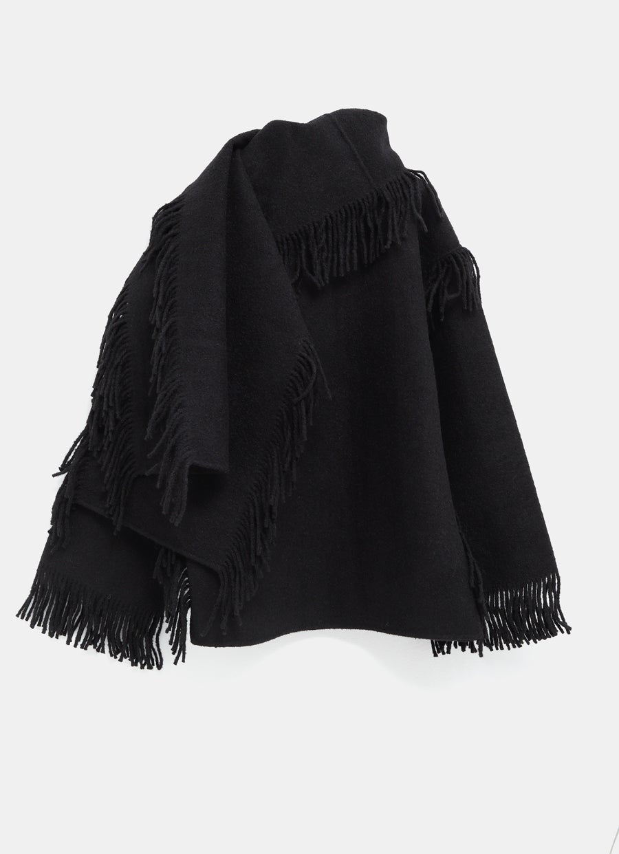 Chaqueta con bufanda y flecos