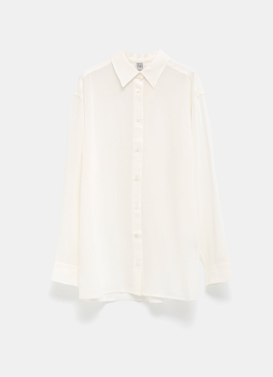 Camisa clásica de crepé