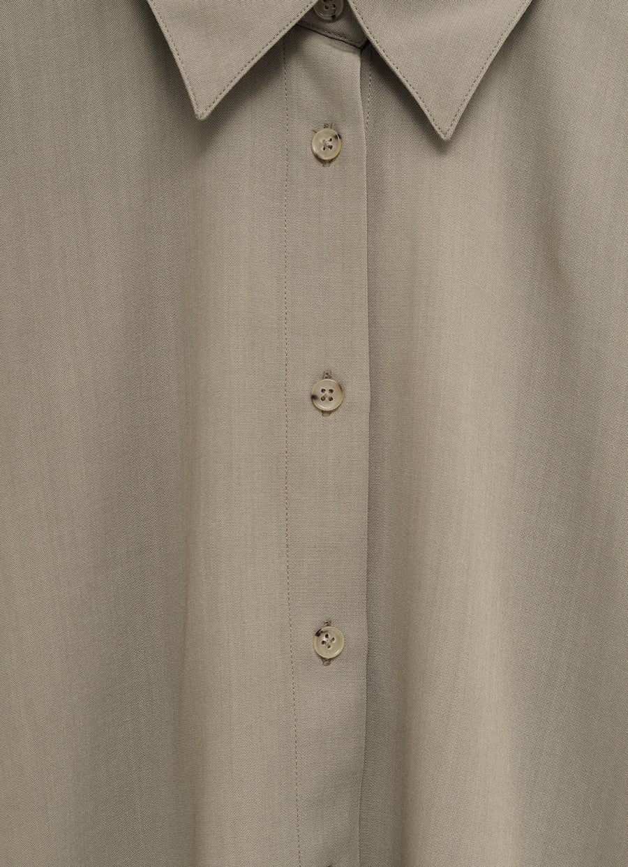 Camisa clásica de esmoquin