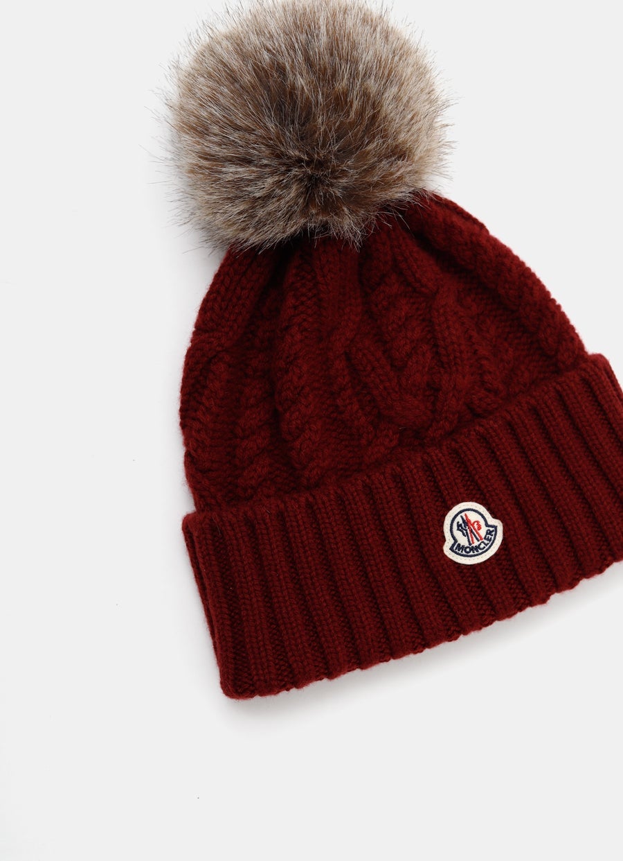 Gorro de lana con pompón para mujer