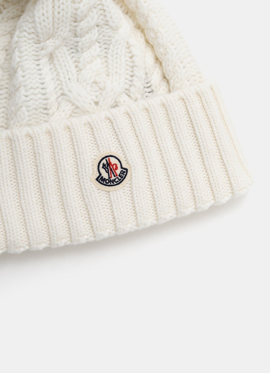 Gorro de lana con pompón para mujer