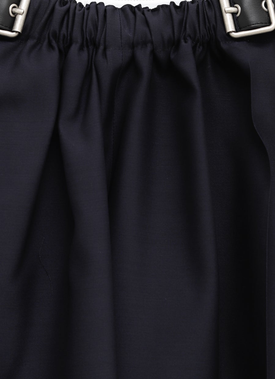 Pantalón con cinturón para mujer