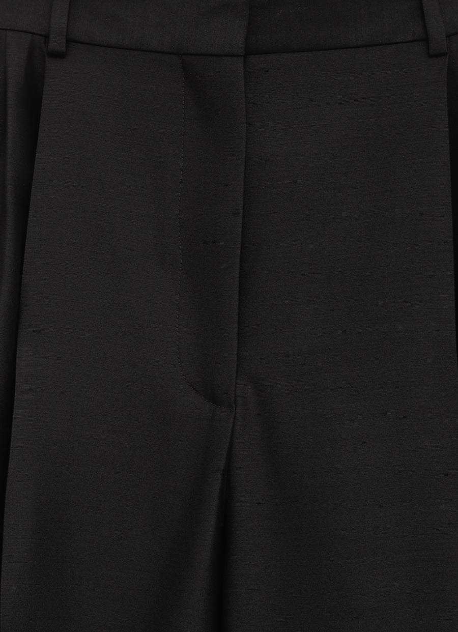 Pantalón acampanado