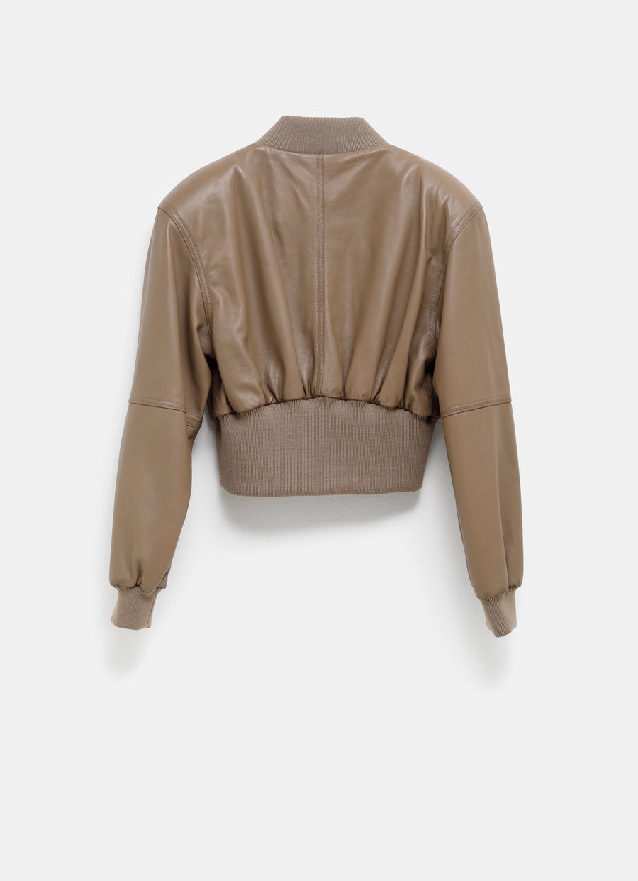 Chaqueta cropped de cuero
