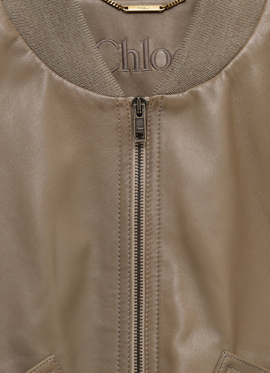 Chaqueta cropped de cuero