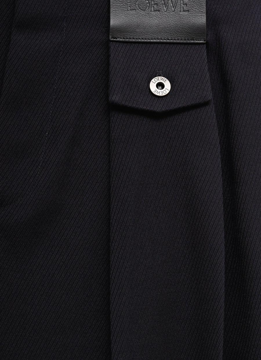 Pantalón con cinturón para hombre