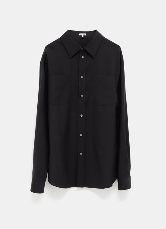 Camisa con bolsillos en el pecho para hombre