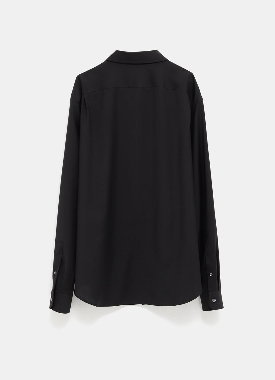 Camisa con bolsillos en el pecho para hombre