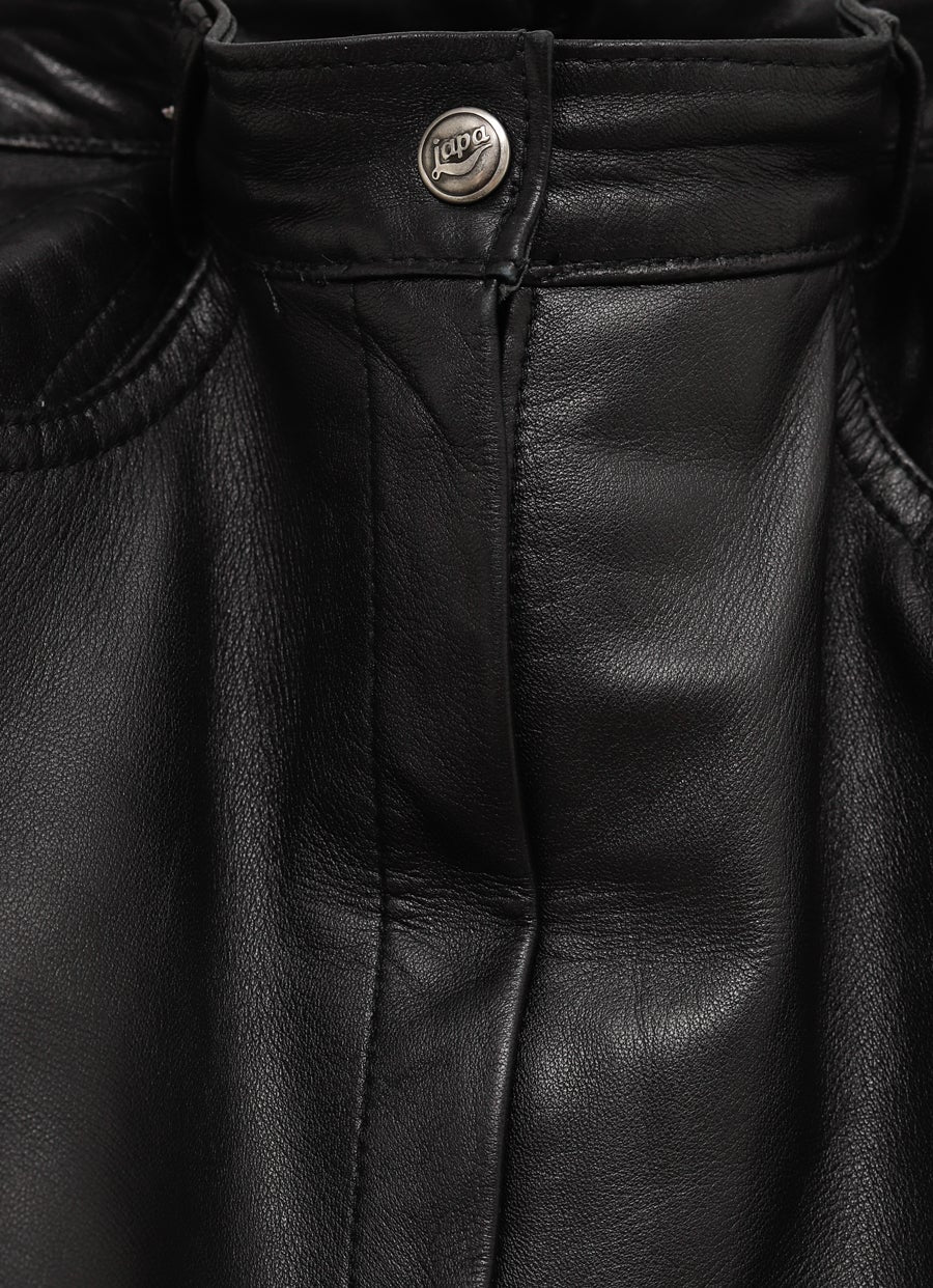 Falda de cuero rizada