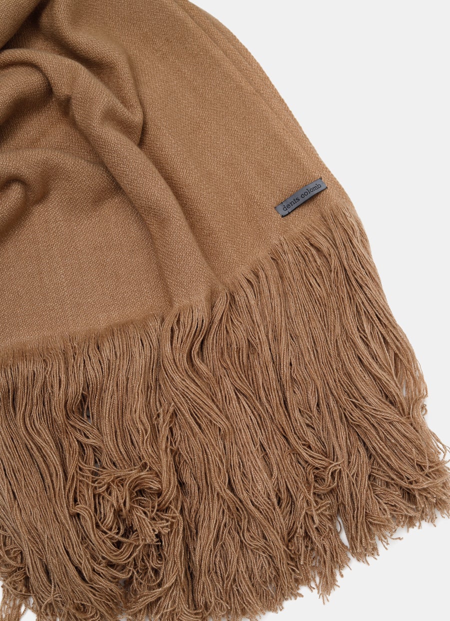 Chal con fleco largo