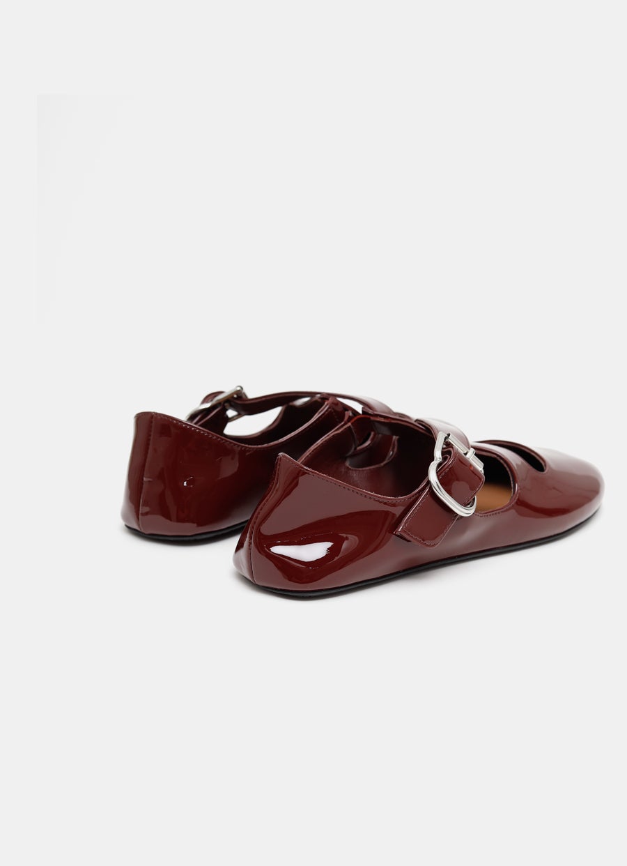 Bailarina plana con tiras cruzadas