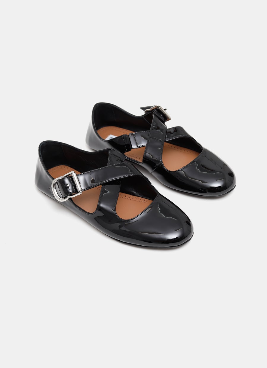 Bailarina plana con tiras cruzadas