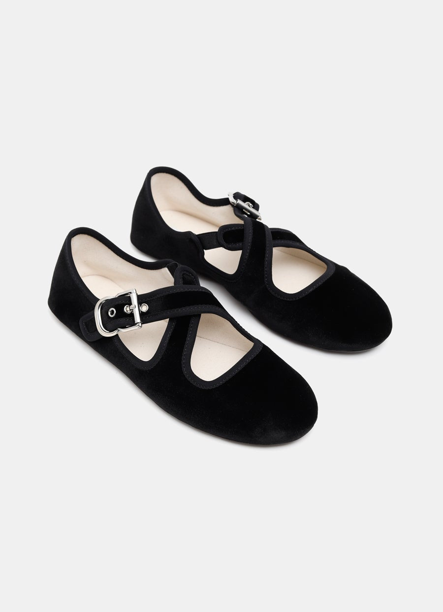 Bailarina plana de terciopelo con tiras cruzadas