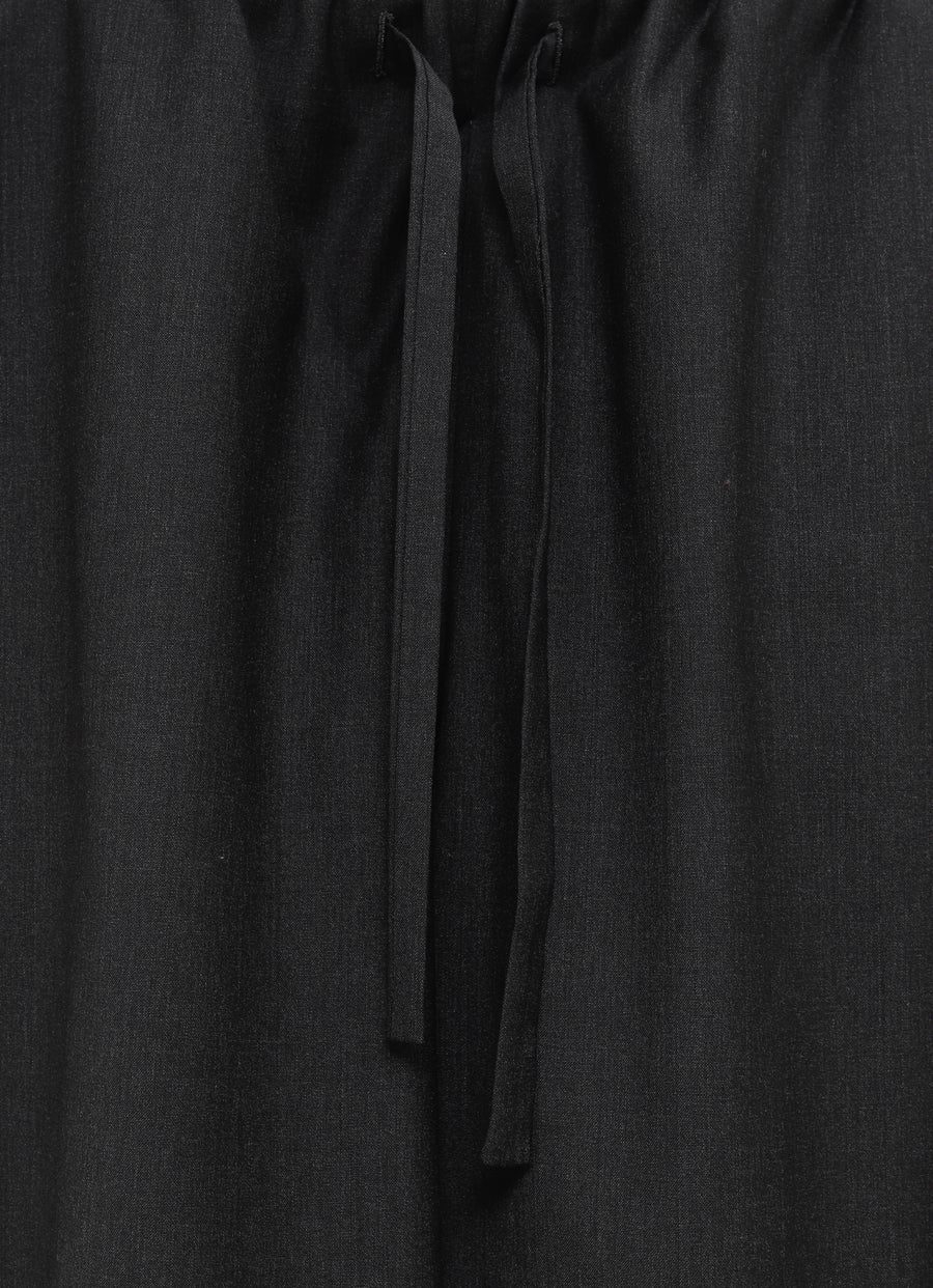 Pantalón con cordón ajustable