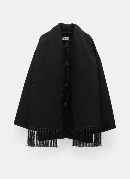 Chaqueta bordada con bufanda