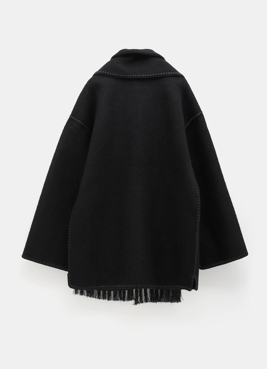 Chaqueta bordada con bufanda