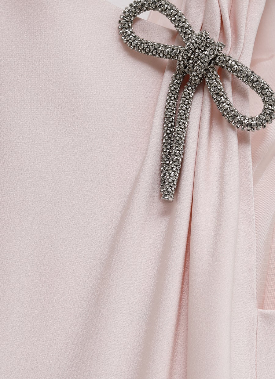 Vestido de noche de satén